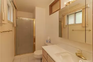 25401 35th Pl S, Kent, WA 98032 - Photo 24