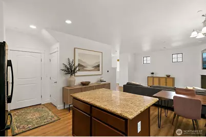 11005 179th Avenue Ct E, Bonney Lake, WA 98391 - Photo 6