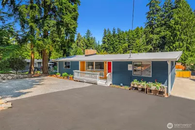 18210 Dayton Avenue N, Shoreline, WA 98133 - Photo 1