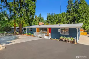 18210 Dayton Ave N, Shoreline, WA 98133 - Photo 1