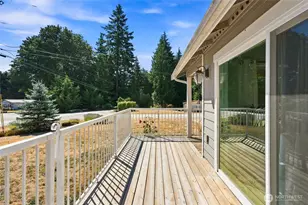 1087 Idlewood Dr, Camano Island, WA 98282 - Photo 6