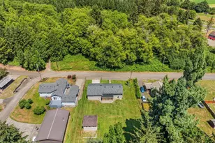 21 Maple Leaf St, Raymond, WA 98577 - Photo 34