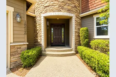 18626 37th Dr SE, Bothell, WA 98012 - Photo 2