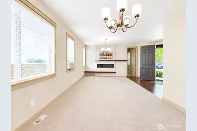 18626 37th Dr SE, Bothell, WA 98012 - Photo 4