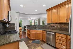 1855 SE Trossachs Blvd, Sammamish, WA 98075 - Photo 12