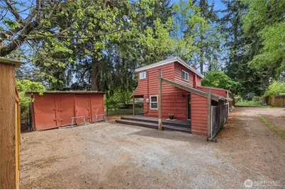 15749 Wallingford Avenue N, Shoreline, WA 98133 - Photo 32