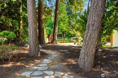 11405 NE 104th Street, Kirkland, WA 98033 - Photo 36