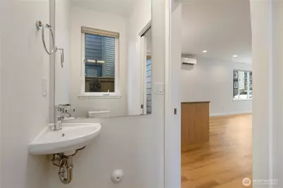 115 N 105th Street #B, Seattle, WA 98133 - Photo 12