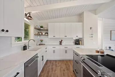 9514 Goodman Avenue, Gig Harbor, WA 98332 - Photo 20