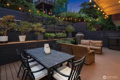 431 26th Avenue E, Seattle, WA 98112 - Photo 16