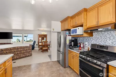 4 Bayshore Road, South Bend, WA 98586 - Photo 12