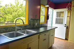 725 Euclid Way, Centralia, WA 98531 - Photo 2