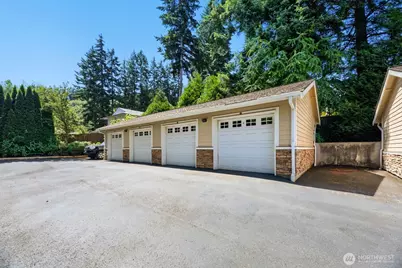 8535 Avondale Road NE #A204, Redmond, WA 98052 - Photo 4