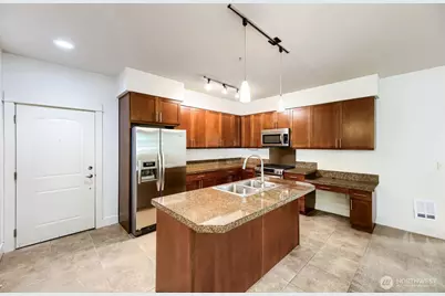 8535 Avondale Road NE #A204, Redmond, WA 98052 - Photo 8