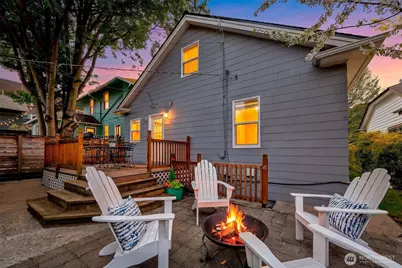 954 19th Avenue E, Seattle, WA 98112 - Photo 2