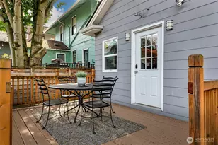 954 19th Ave E, Seattle, WA 98112 - Photo 10