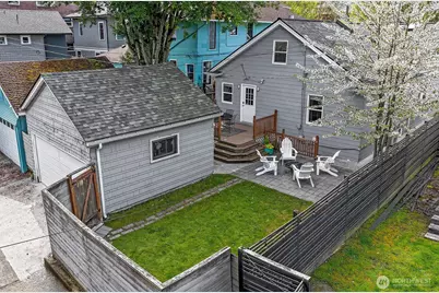 954 19th Avenue E, Seattle, WA 98112 - Photo 32