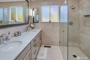 10603 NE 60th St, Kirkland, WA 98033 - Photo 18