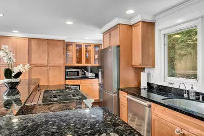10603 NE 60th Street, Kirkland, WA 98033 - Photo 12