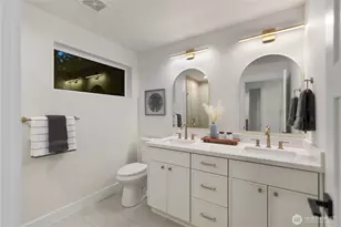 811 NE 125th St, Seattle, WA 98125 - Photo 20