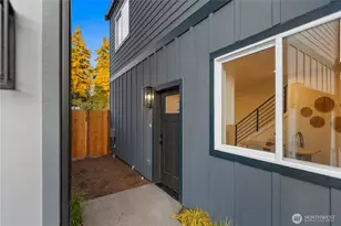 811 NE 125th St, Seattle, WA 98125 - Photo 38