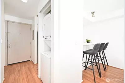 530 Melrose Avenue E #605, Seattle, WA 98102 - Photo 6