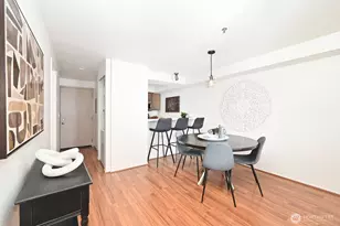 530 Melrose Ave E, Seattle, WA 98102 - Photo 12