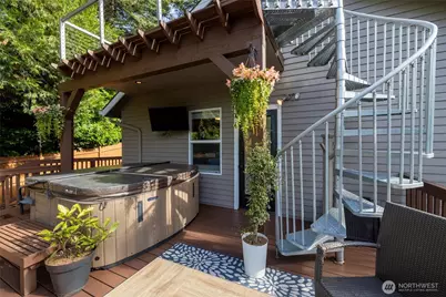 818 Haddon Road, Anacortes, WA 98221 - Photo 2