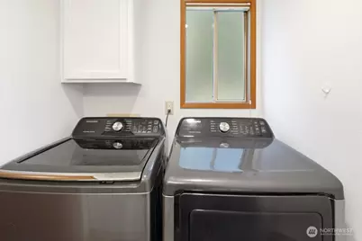 18910 Bothell Everett Highway #D4, Bothell, WA 98012 - Photo 10