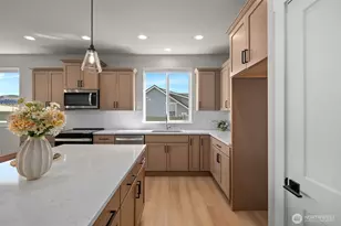 639 S Kent Ave, East Wenatchee, WA 98802 - Photo 6
