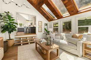 11785 Penny Pl NE, Bainbridge Island, WA 98110 - Photo 16