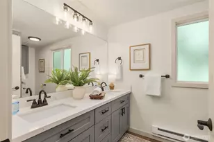 11785 Penny Pl NE, Bainbridge Island, WA 98110 - Photo 24