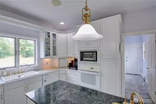 2950 Aldergrove Rd, Ferndale, WA 98248 - Photo 14