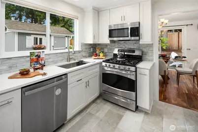 6203 144th Avenue NE, Redmond, WA 98052 - Photo 8