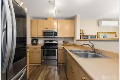 710 240th Way SE #G302, Sammamish, WA 98074 - Photo 8