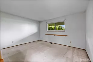 6107 Hawthorne Terrace NE, Tacoma, WA 98422 - Photo 14