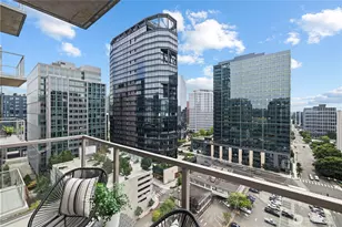 10610 NE 9th Pl, Bellevue, WA 98004 - Photo 6