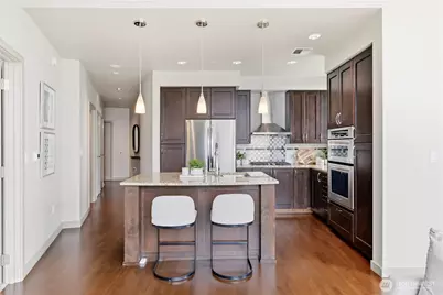 10610 NE 9th Place #1902, Bellevue, WA 98004 - Photo 8