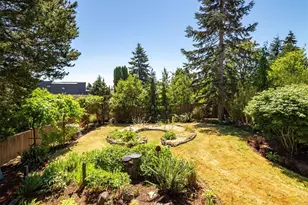 745 N 97th St, Seattle, WA 98103 - Photo 32