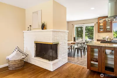 745 N 97th Street, Seattle, WA 98103 - Photo 6