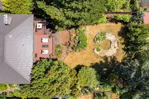 745 N 97th St, Seattle, WA 98103 - Photo 36