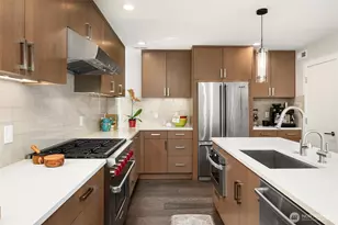 2804 Fairview Ave E, Seattle, WA 98102 - Photo 24