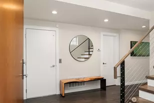 2804 Fairview Ave E, Seattle, WA 98102 - Photo 4