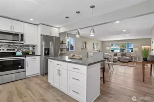 22719 1st Pl W, Bothell, WA 98021 - Photo 10