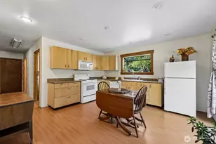 3105 347th St S, Roy, WA 98580 - Photo 6