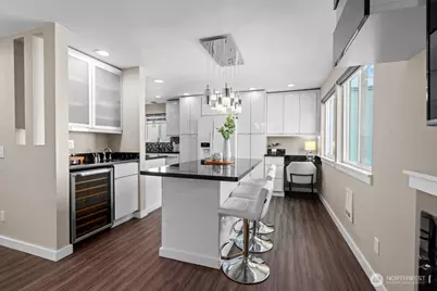 5912 California Avenue SW #201, Seattle, WA 98136 - Photo 16