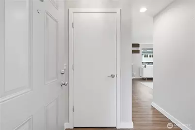 5912 California Avenue SW #201, Seattle, WA 98136 - Photo 8