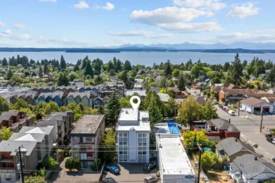5912 California Avenue SW #201, Seattle, WA 98136 - Photo 2