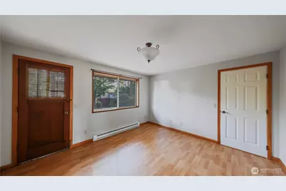 368 NW Columbia Drive, Oak Harbor, WA 98277 - Photo 6