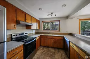 368 NW Columbia Dr, Oak Harbor, WA 98277 - Photo 4